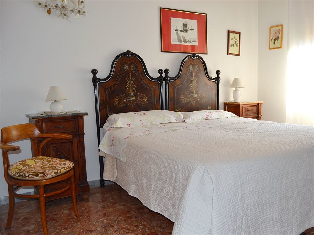 A B C Bologna In B&B מראה חיצוני תמונה