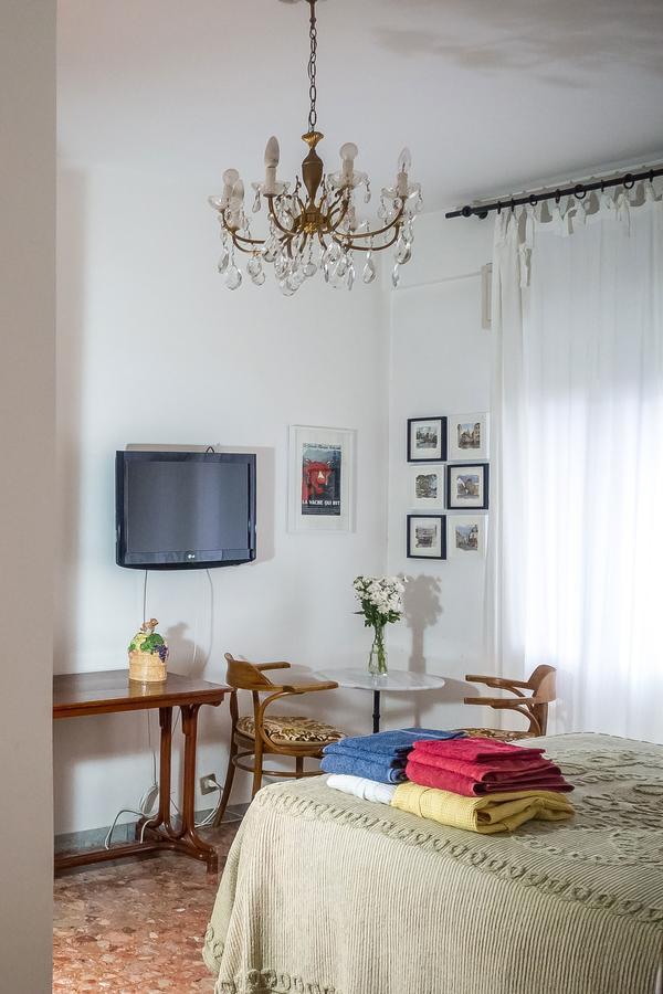 A B C Bologna In B&B מראה חיצוני תמונה